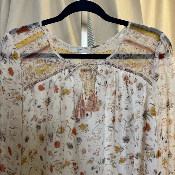 JOIE 100% Silk Beige Floral Boho
Peasant Sheer 3/4 Sleeve Blouse/Top (Size M) - Picture 3 of 9